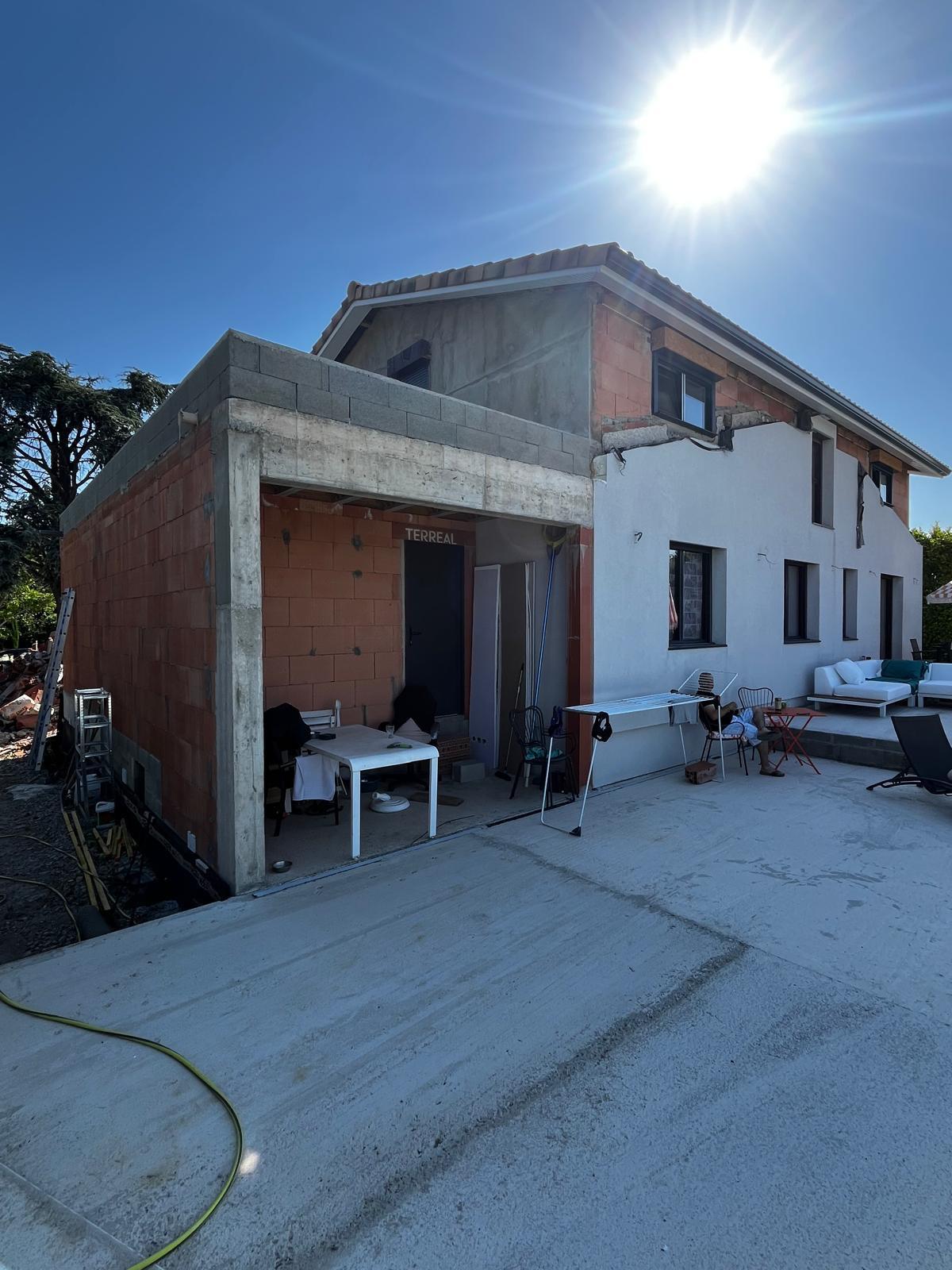 Terrasse avant travaux — isolation thermique par l'extérieur à Odars (31450)