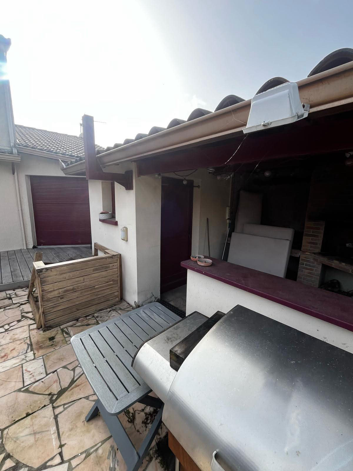 Rénovation de façade à Toulouse – Enduit extérieur finition talochée - Avant