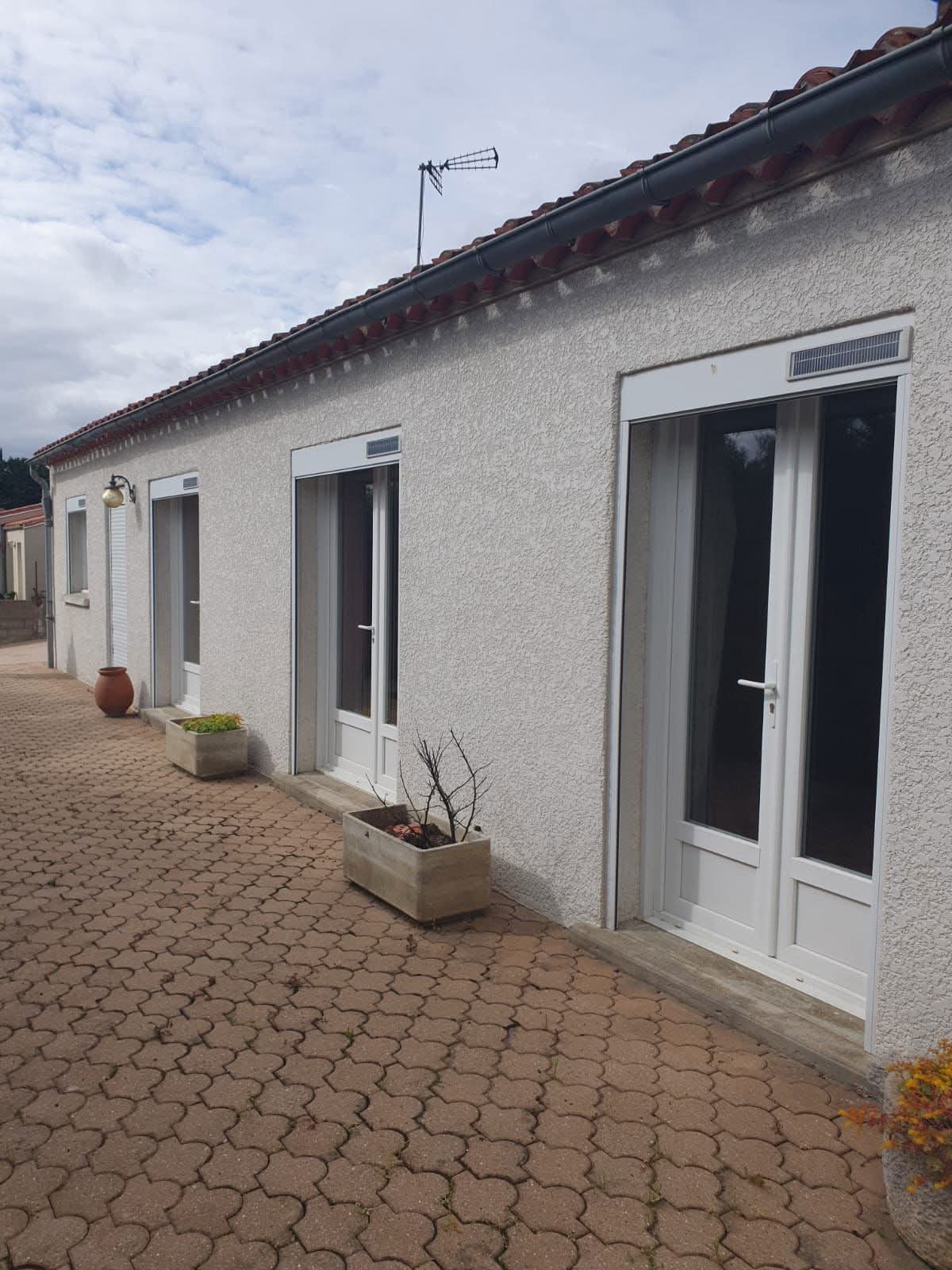 Isolation thermique par l’extérieur à Pezens – Rénovation de façade - Avant