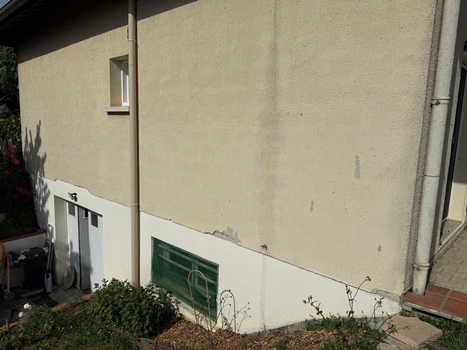 Ravalement de façade à Auriac-sur-Vendinelle – Rénovation extérieure complète - Avant